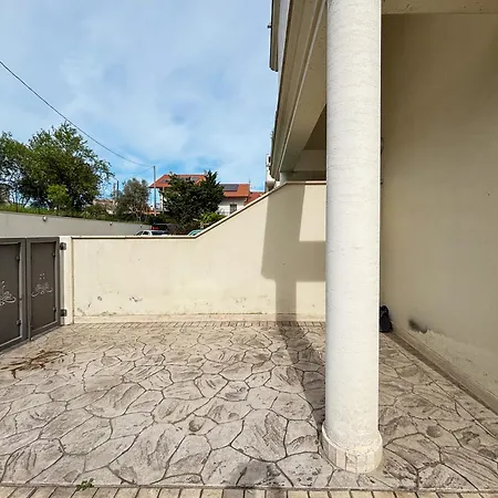 Apartment Yuna Rent - Residenza Dei Colli *